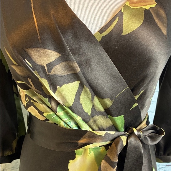 Banana Republic Womens Silk Floral Faux Wrap Dress Sz 0 Feminine Romantic Office - Picture 6 of 16